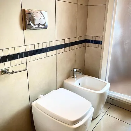 Apartman Metro Bengasi La Dimora Di Lucrezia