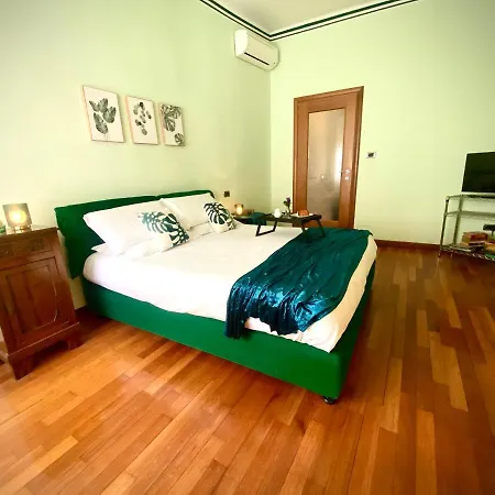 Metro Bengasi La Dimora Di Lucrezia Apartman