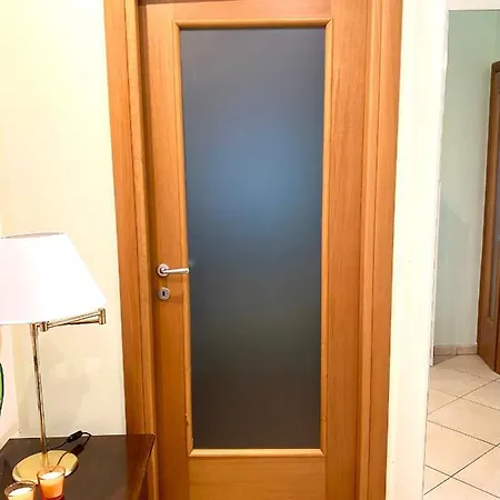 Apartman Metro Bengasi La Dimora Di Lucrezia