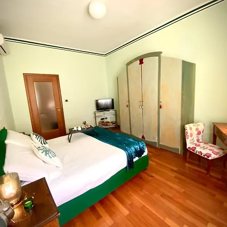 Apartman Metro Bengasi La Dimora Di Lucrezia Torino
